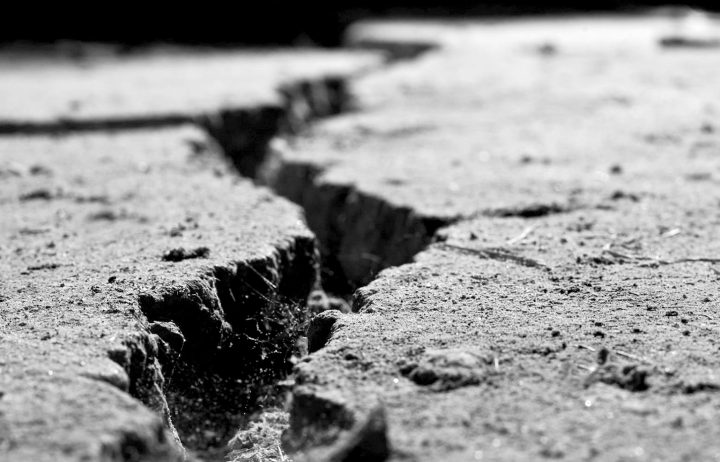 Vanuatu Capital Destroyed by 7.5 mega earthquake